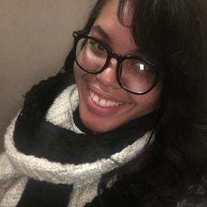 Meet your Posher, Kayla